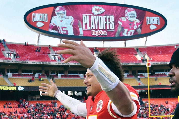 Fans All Have The Same Complaint About Chiefs-Chargers Game - The