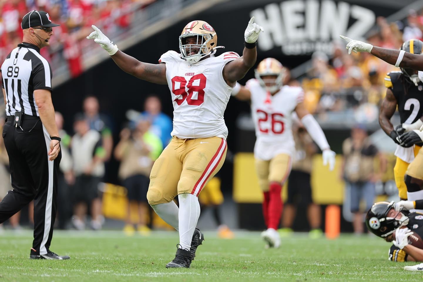 NFL: Hargrave gets first sack for 49ers - Salisbury Post