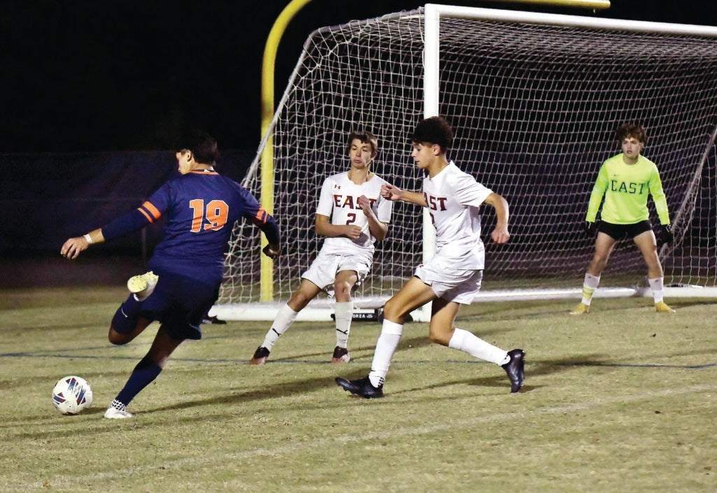 Boys high school football recap: Cougars win opener, Hornets tie – Salisbury Post