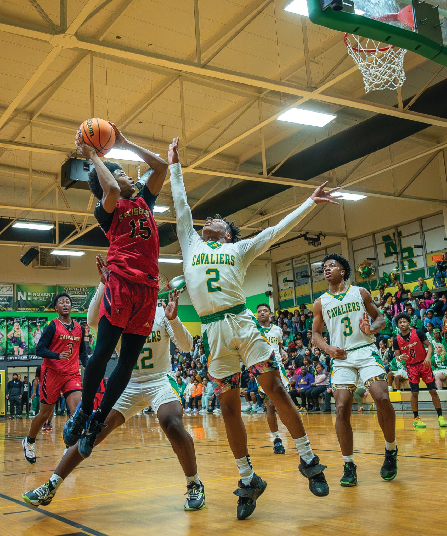 High school boys basketball split 2 in High Point to start